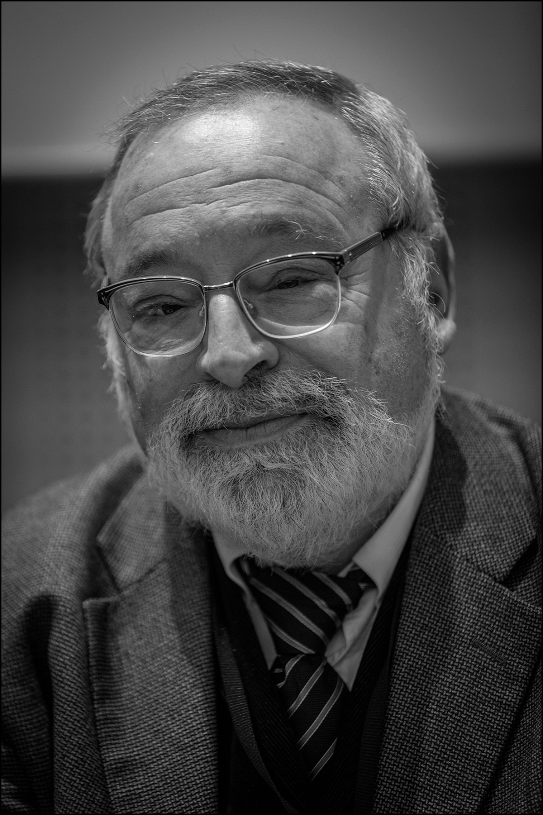 Fernando Savater au Parlement européen de Strasbourg le 20 novembre 2013 à l’occasion du 25me anniversaire du Prix Sakharov. 20 November 2013, 19:00:12, Photo Claude TRUONG-NGOC (wIKIPÉDIA).